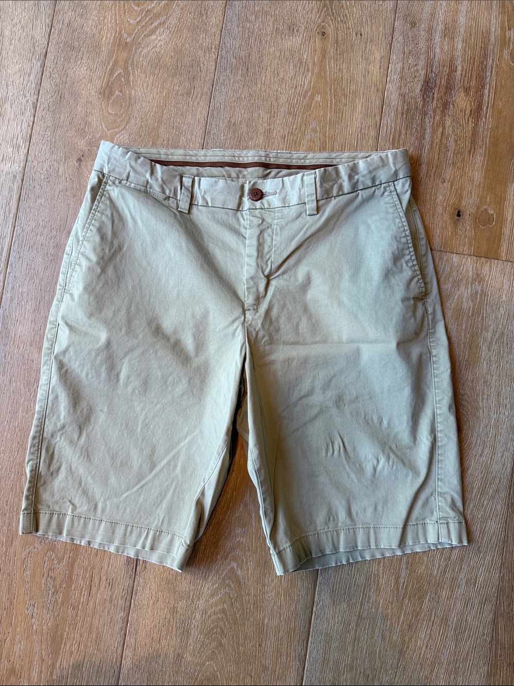 Men’s Tommy Bahama walking chino size 34